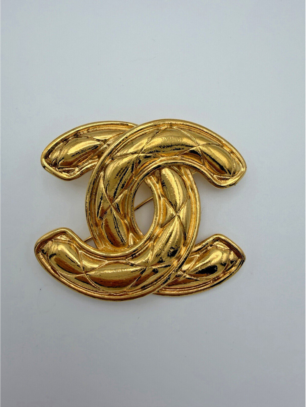 Authentic CHANEL Gold Plated CC Logo Quilted Vintage Pin Brooch